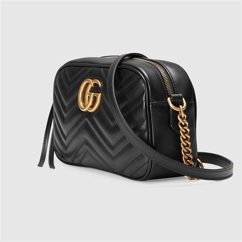 Gucci Borsa a spalla GG Marmont in matelassé misura piccola.